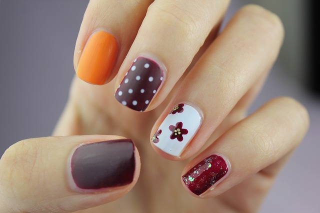 Vernis à ongles semi-permanent : comment l’enlever ?